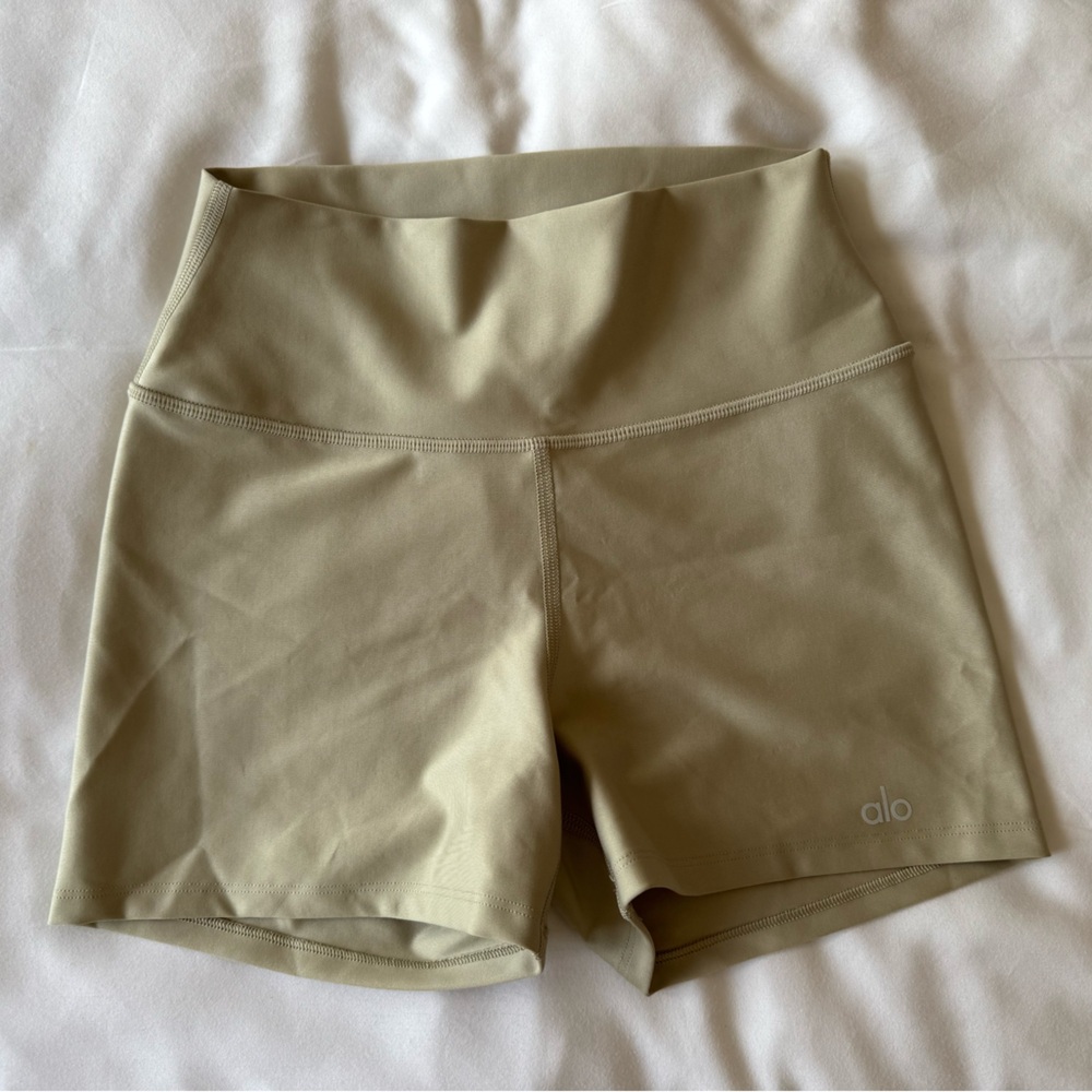 ALO Workout shorts